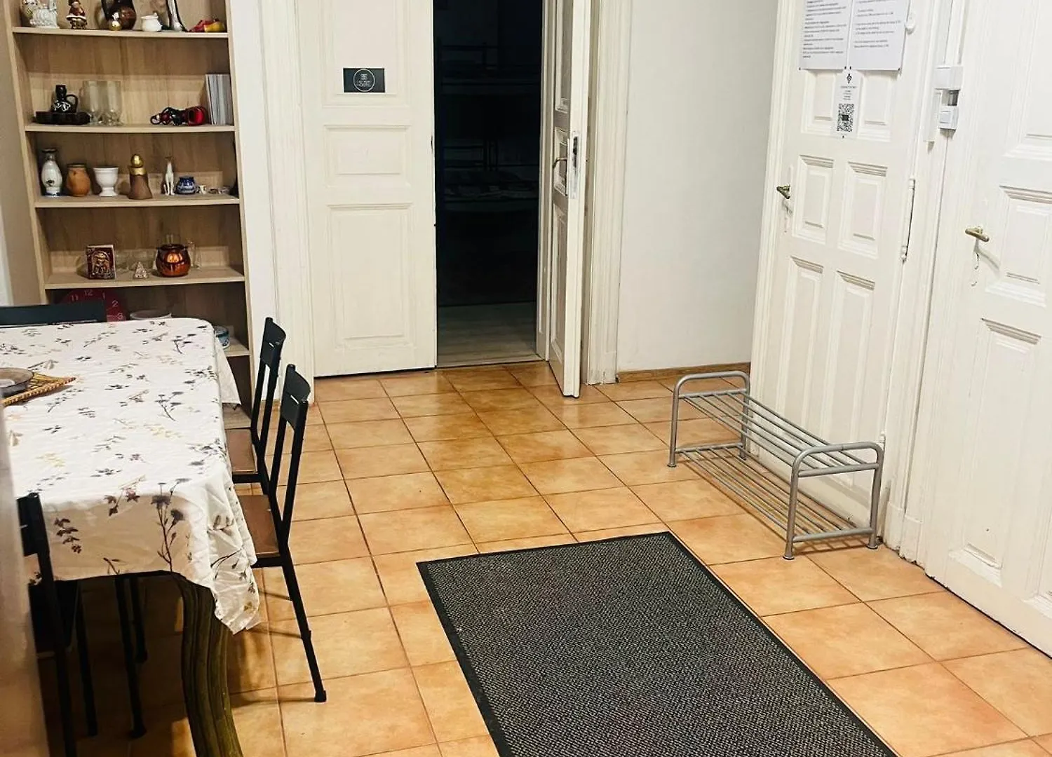 Ejjeli Majom Hostel Budapest Hungary