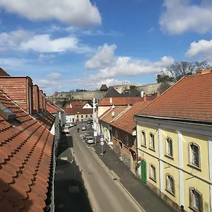 Filsdeger Haz - & Apartmans Panzió Eger
